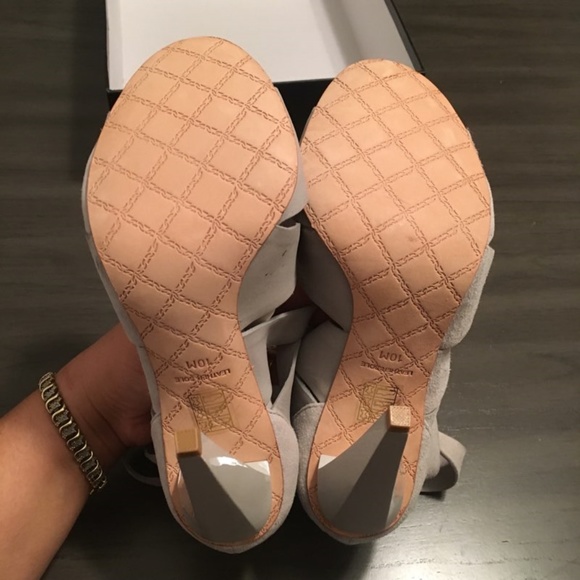 L.A.M.B. Gwen Stefani Gray Quintessa Sandals Sz 10 - Picture 5 of 8